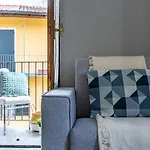 Smart Flat - Maggiore - Private Garage, Wi-fi Lägenhet *