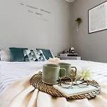 Apartamento Smart Flat - Maggiore - Private Garage, Wi-fi