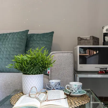 Smart Flat - Maggiore - Private Garage, Wi-fi Apartmán *