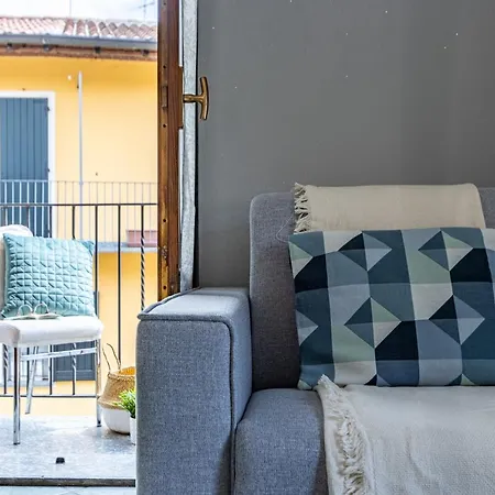 Smart Flat - Maggiore - Private Garage, Wi-fi Lägenhet *
