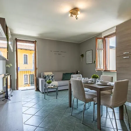 Apartmán Smart Flat - Maggiore - Private Garage, Wi-fi