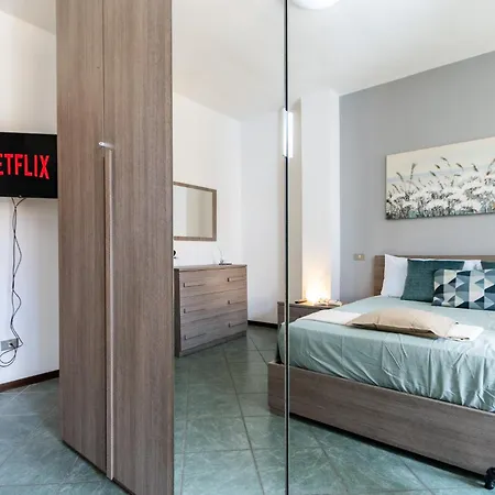 Smart Flat - Maggiore - Private Garage, Wi-fi *