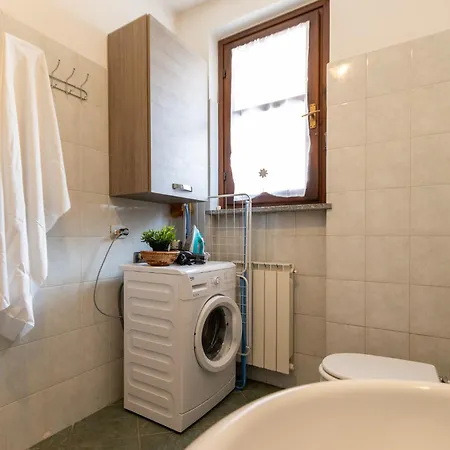 Smart Flat - Maggiore - Private Garage, Wi-fi Castelletto sopra Ticino