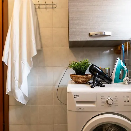 Smart Flat - Maggiore - Private Garage, Wi-fi Lägenhet *