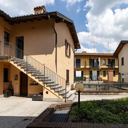 Apartmán Smart Flat - Maggiore - Private Garage, Wi-fi Castelletto sopra Ticino