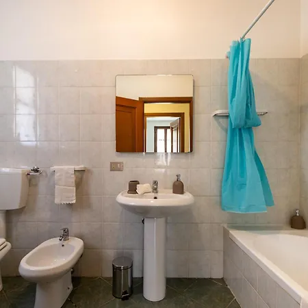 Apartmán Smart Flat - Maggiore - Private Garage, Wi-fi Castelletto sopra Ticino