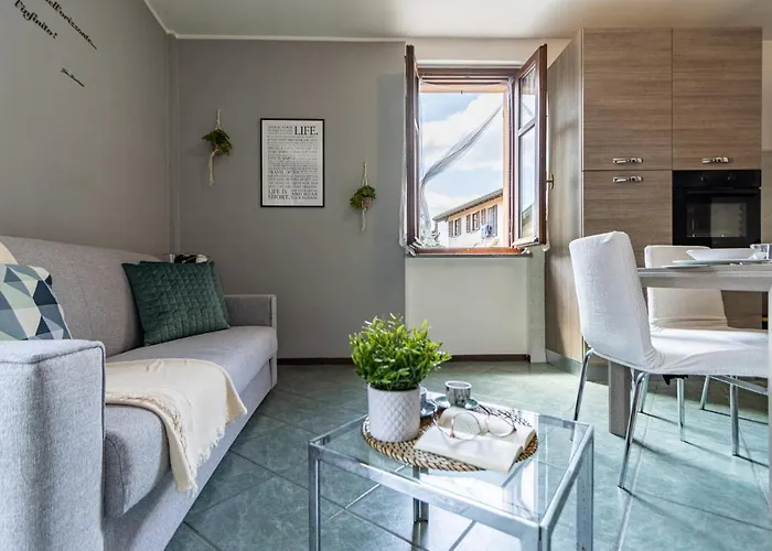 Smart Flat - Maggiore - Private Garage, Wi-fi Apartamento Castelletto sopra Ticino