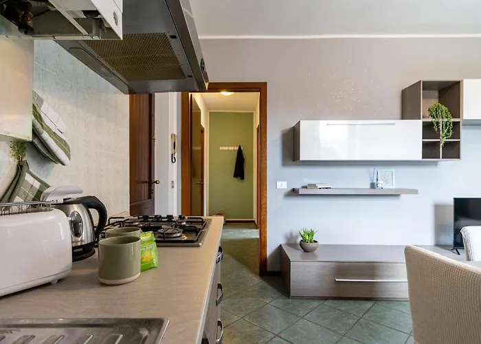 Daire Smart Flat - Maggiore - Private Garage, Wi-fi Castelletto sopra Ticino