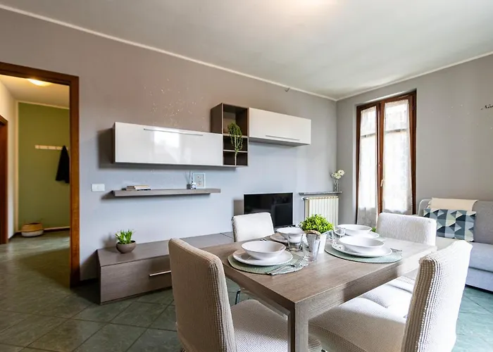 Smart Flat - Maggiore - Private Garage, Wi-fi Daire