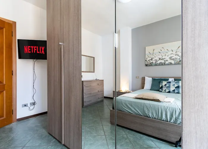 Smart Flat - Maggiore - Private Garage, Wi-fi *