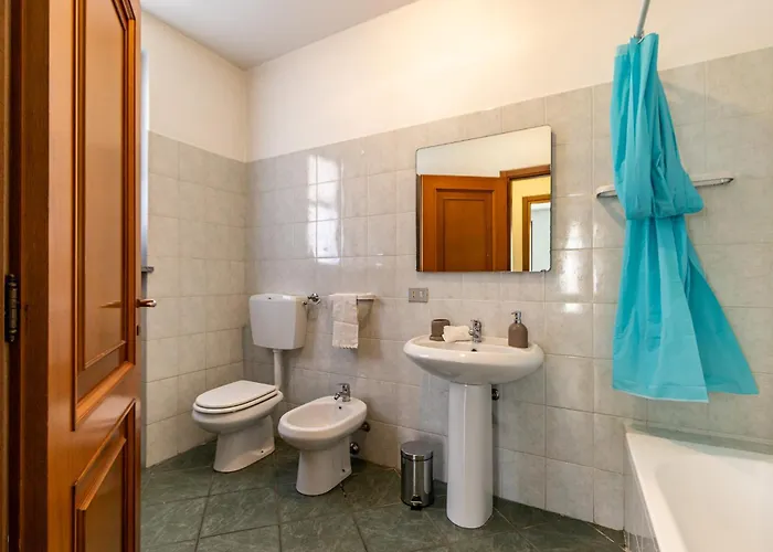 Smart Flat - Maggiore - Private Garage, Wi-fi *