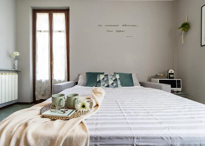 Daire Smart Flat - Maggiore - Private Garage, Wi-fi